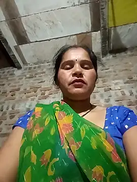 Snapshot of Nm_sanjna chatting on May 28, 11:02 pm Nm sanjna online show from May 28, 11:02 pm