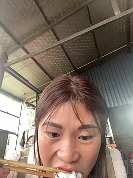 Mylinh- online show from November 2, 4:48 am