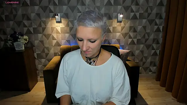 LiluSprings online show from October 9, 5:49 am