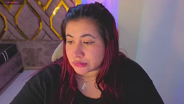 Snapshot of Addyy_02 chatting on November 12, 2:12 am Addyy 02 online show from November 12, 2:12 am