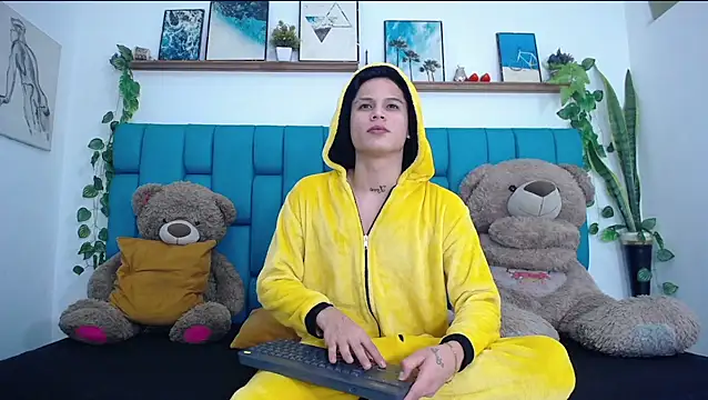 Brian hot online show from February 3, 11:04 am