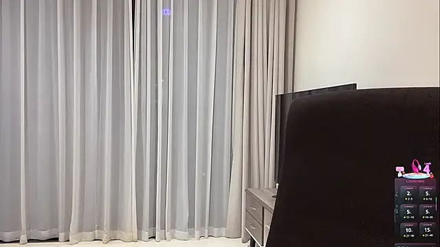 Nebula-qiu online show from October 15, 3:45 pm