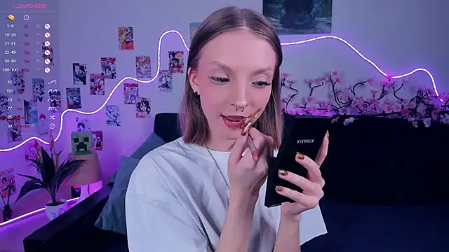 Snapshot of Golden_dawn chatting on November 26, 7:20 am Golden dawn online show from November 26, 7:20 am