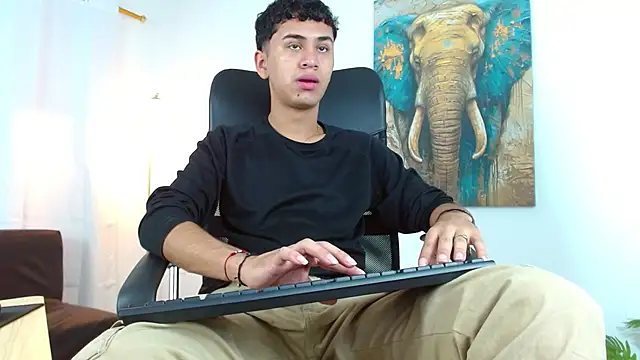 Alancum7 online show from November 26, 1:01 pm