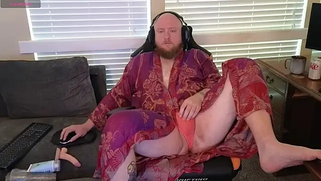 Snapshot of theballboy1 chatting on May 11, 2:23 pm theballboy1 online show from May 11, 2:23 pm
