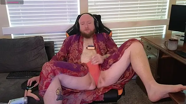 Snapshot of theballboy1 chatting on May 11, 2:45 pm theballboy1 online show from May 11, 2:45 pm