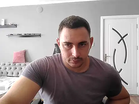 Snapshot of mastermute chatting on October 16, 9:21 am mastermute online show from October 16, 9:21 am