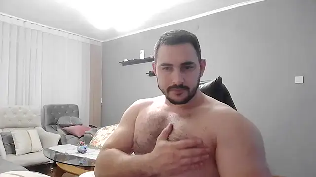 Snapshot of mastermute chatting on December 4, 9:12 pm mastermute online show from December 4, 9:12 pm