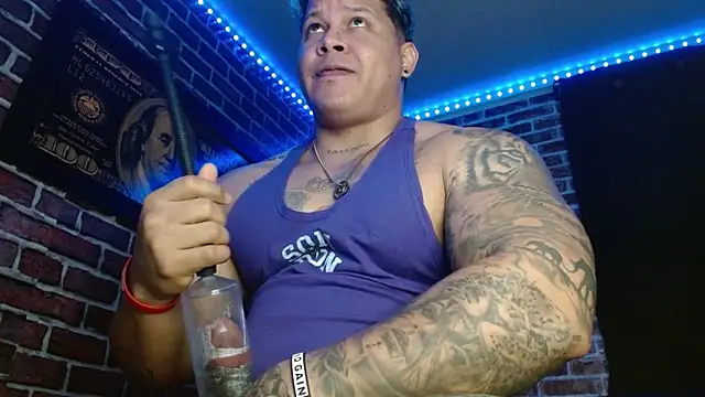 jordan bigcock  online show from December 22, 8:17 pm