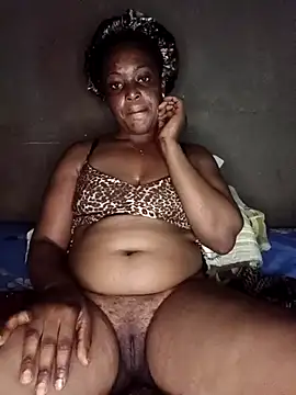 Snapshot of sexy-Luke chatting on October 29, 8:21 pm sexy-Luke online show from October 29, 8:21 pm