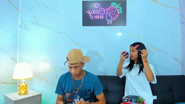 Little nicoll online show from March 22, 1:31 am