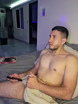 Alessfuck friends online show from April 1, 3:51 am