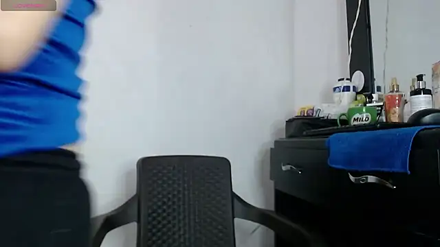 Snapshot of Damara_Rolands- chatting on November 6, 5:47 pm Damara Rolands- online show from November 6, 5:47 pm