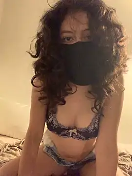 alicacua online show from October 11, 2:22 am