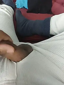 Merlin2310 online show from April 27, 1:09 pm