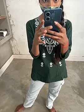 Snapshot of Rani_hot2 chatting on October 17, 6:49 am Rani hot2 online show from October 17, 6:49 am