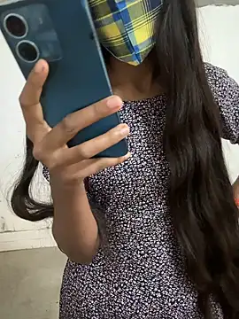 Snapshot of Rani_hot2 chatting on November 1, 6:48 am Rani hot2 online show from November 1, 6:48 am