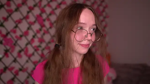 Petite Polly online show from October 15, 8:20 pm