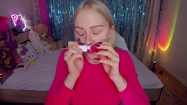 CeaneLino online show from December 19, 5:31 pm