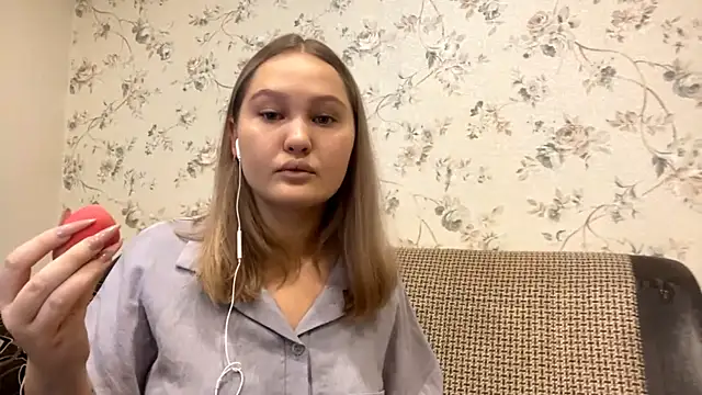 Ohendraper online show from October 20, 11:10 am