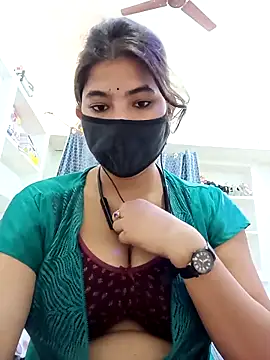 Snapshot of Hot_radhaji chatting on April 28, 2:27 am Hot radhaji online show from April 28, 2:27 am