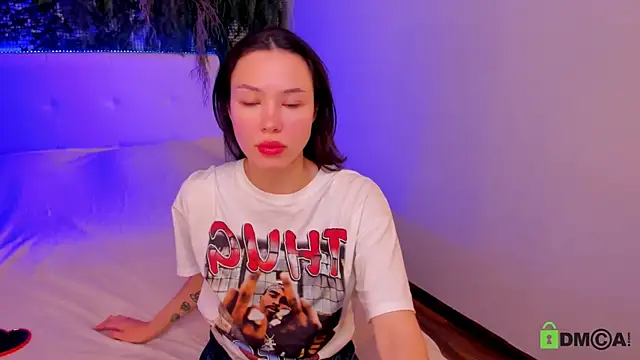 Black Jenny online show from November 15, 2:46 pm