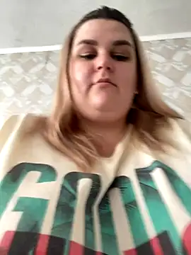 Snapshot of Vita6777 chatting on November 5, 8:47 am Vita6777 online show from November 5, 8:47 am