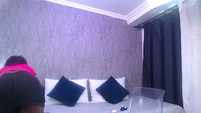 KarinaFlowers  online show from March 17, 6:33 pm