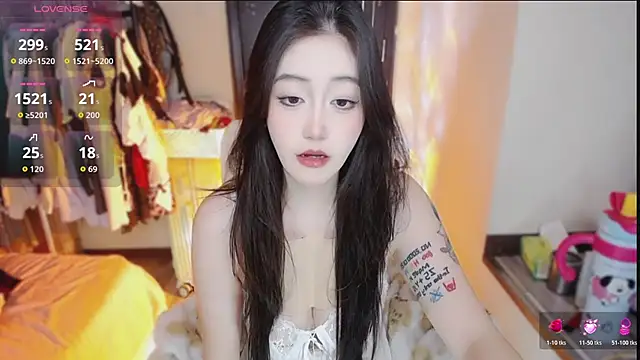 Snapshot of Ennaily chatting on November 6, 6:03 am Ennaily online show from November 6, 6:03 am