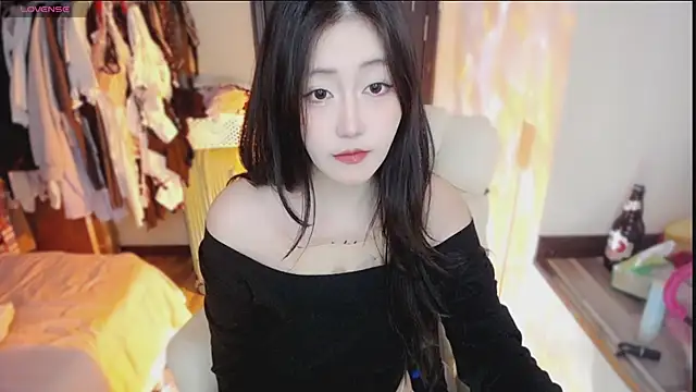 Snapshot of Ennaily chatting on November 7, 6:24 am Ennaily online show from November 7, 6:24 am