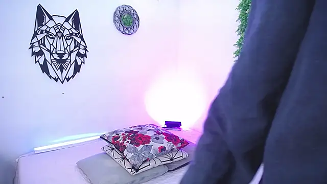 Emo Boy  online show from November 30, 12:31 pm