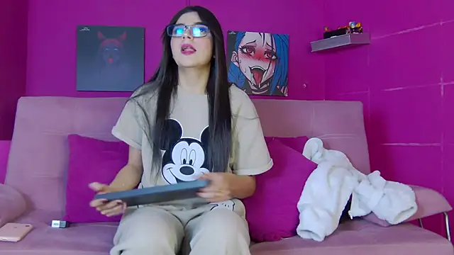 Snapshot of Aranzza_Ross chatting on November 25, 12:27 pm Aranzza Ross online show from November 25, 12:27 pm