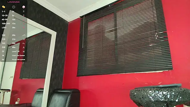 Alisson Steelersexy online show from April 8, 8:20 pm