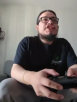 Lifewithcno online show from April 3, 8:07 pm