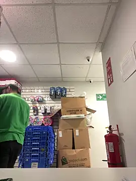 Snapshot of Nasho172737 chatting on November 24, 5:12 pm Nasho172737 online show from November 24, 5:12 pm