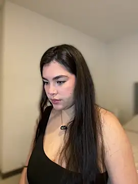 Isabella LaRue online show from March 25, 11:27 am