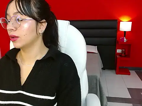 Rosee20  online show from October 26, 4:07 am