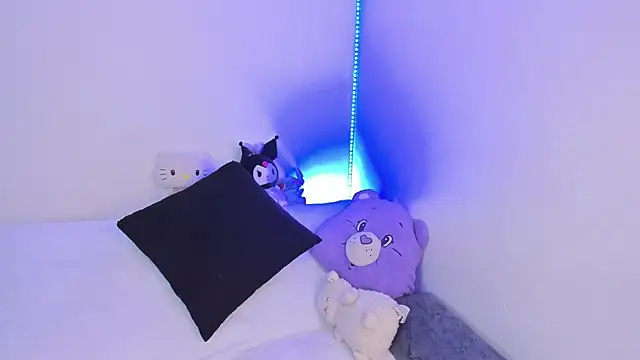 LucieAngels online show from April 8, 10:48 am