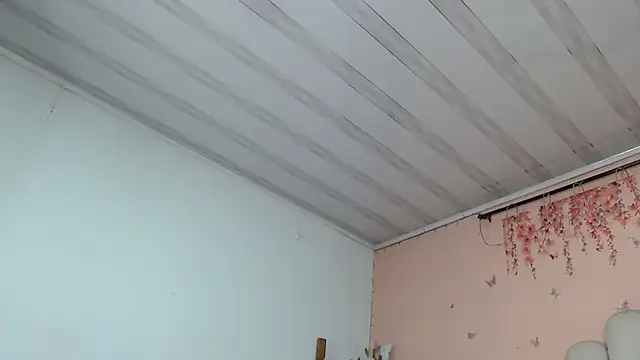 Snapshot of SweetRenata_ chatting on October 26, 11:16 am SweetRenata online show from October 26, 11:16 am