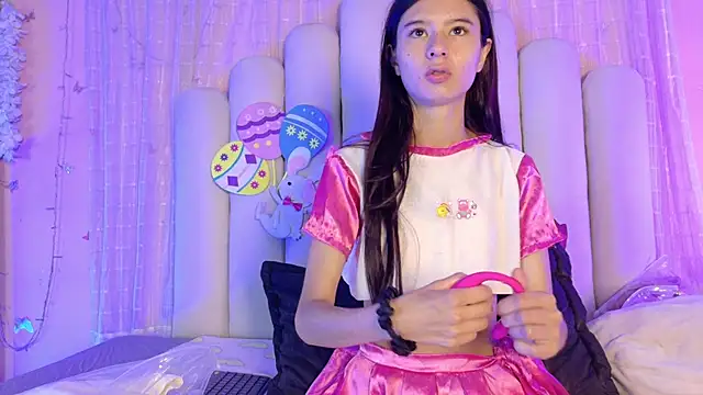 SweetRenata  online show from June 13, 11:41 am
