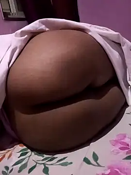 vickymtrb online show from November 4, 5:12 pm