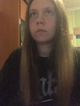Snapshot of LunaVirelle chatting on May 17, 5:53 pm LunaVirelle online show from May 17, 5:53 pm