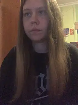 Snapshot of LunaVirelle chatting on May 22, 7:08 pm LunaVirelle online show from May 22, 7:08 pm