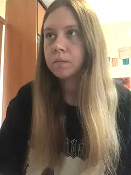 Snapshot of LunaVirelle chatting on July 7, 1:15 pm LunaVirelle online show from July 7, 1:15 pm