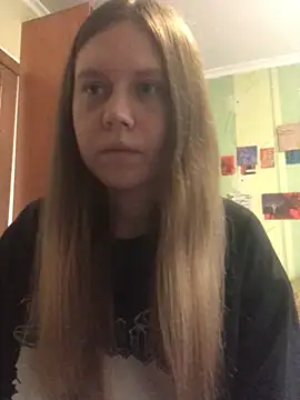 Snapshot of LunaVirelle chatting on July 8, 4:00 pm LunaVirelle online show from July 8, 4:00 pm