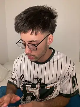 Snapshot of Maryanit chatting on November 12, 9:58 pm Maryanit online show from November 12, 9:58 pm