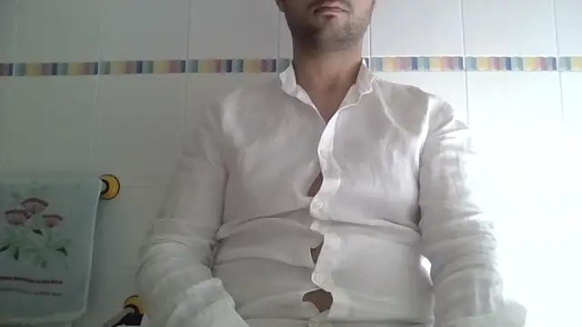 Snapshot of sci69 chatting on October 24, 10:44 am sci69 online show from October 24, 10:44 am