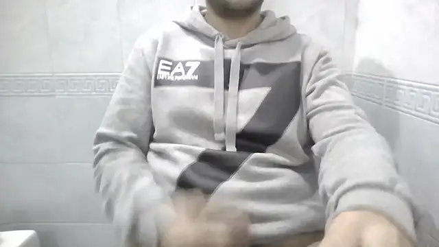 Snapshot of sci69 chatting on January 6, 4:11 pm sci69 online show from January 6, 4:11 pm