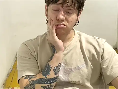 Skol 100802 online show from March 4, 12:44 pm