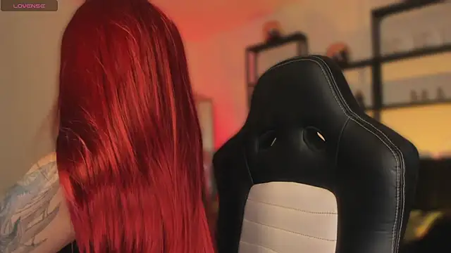 miiaa stone online show from April 13, 2:44 pm